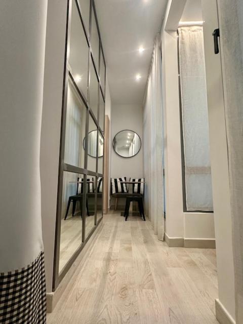 Apartamento Casa De Huespedes Almirante Madrid