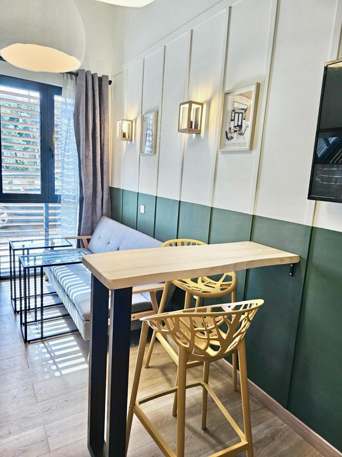 Urban Comfort Apartment