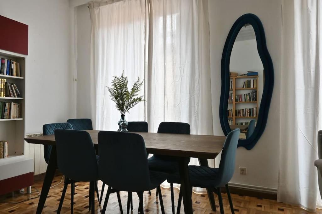 Apartamento For Encantador Temporal Centro Vld13 Madrid