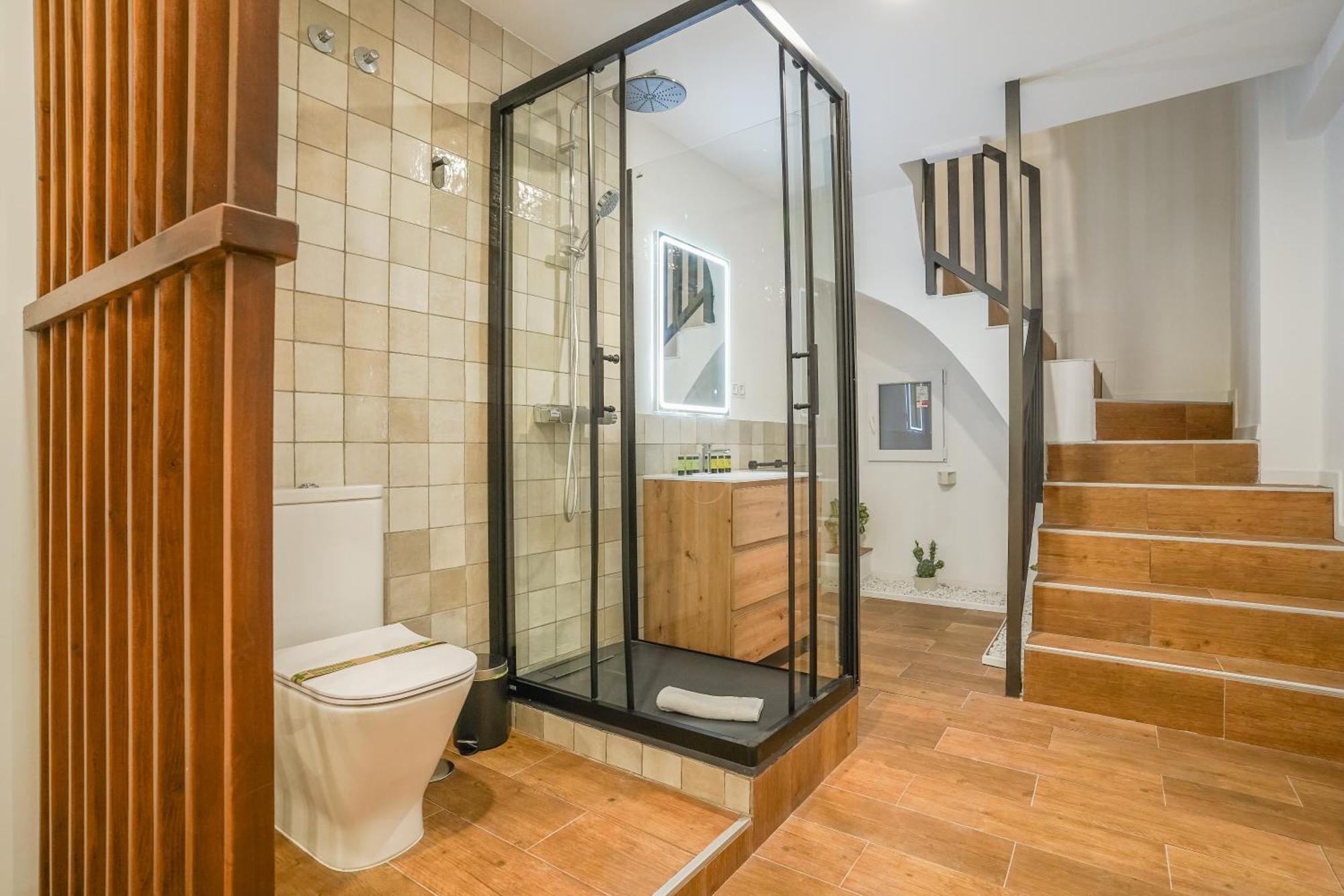 Stylish Triplex-2bedrooms 2bathrooms-ventas *