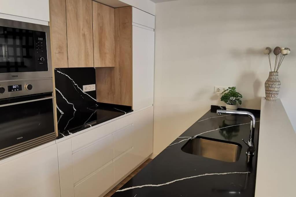 Apartamento Elegant 2 Bedrooms Penthouse With Swimming Pool Acat