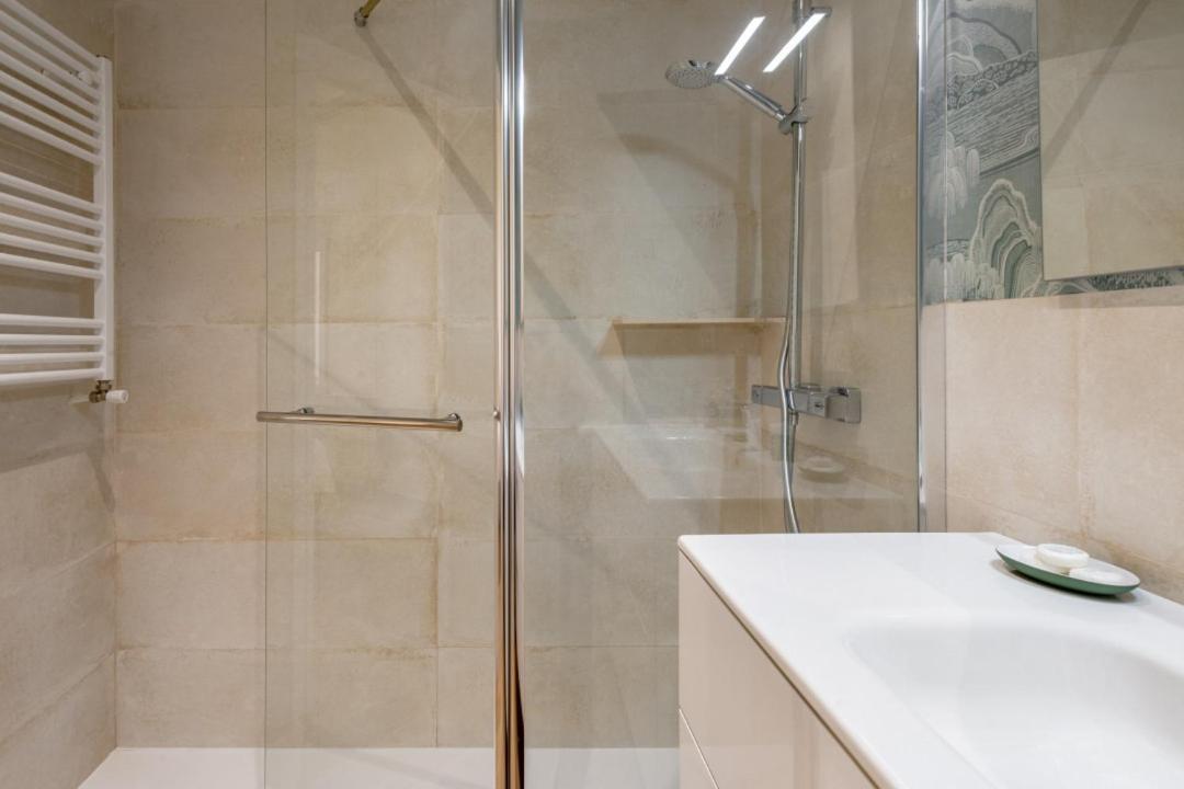 2 Bedrooms 2 Bathrooms Furnished - Chamberi - Modern - Mintystay Apartment