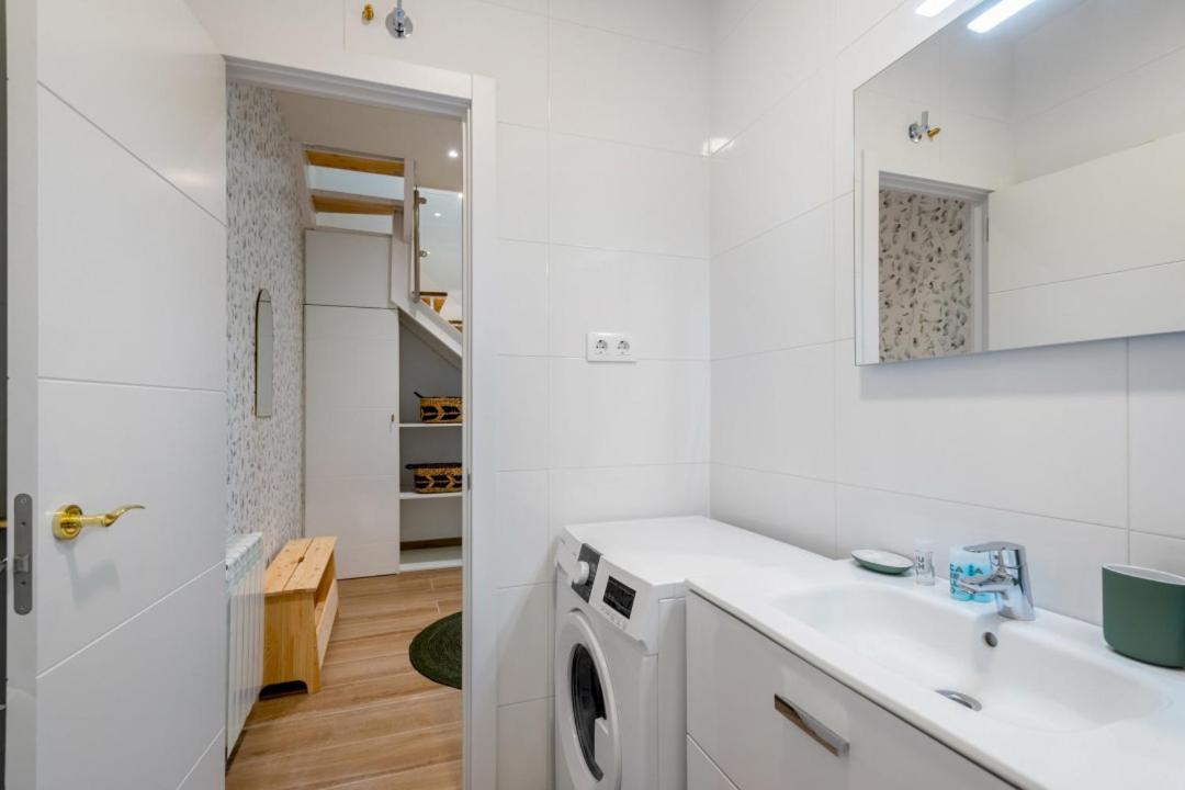 Apartment 2 Bedrooms 2 Bathrooms Furnished - Chamberi - Modern - Mintystay Madrid