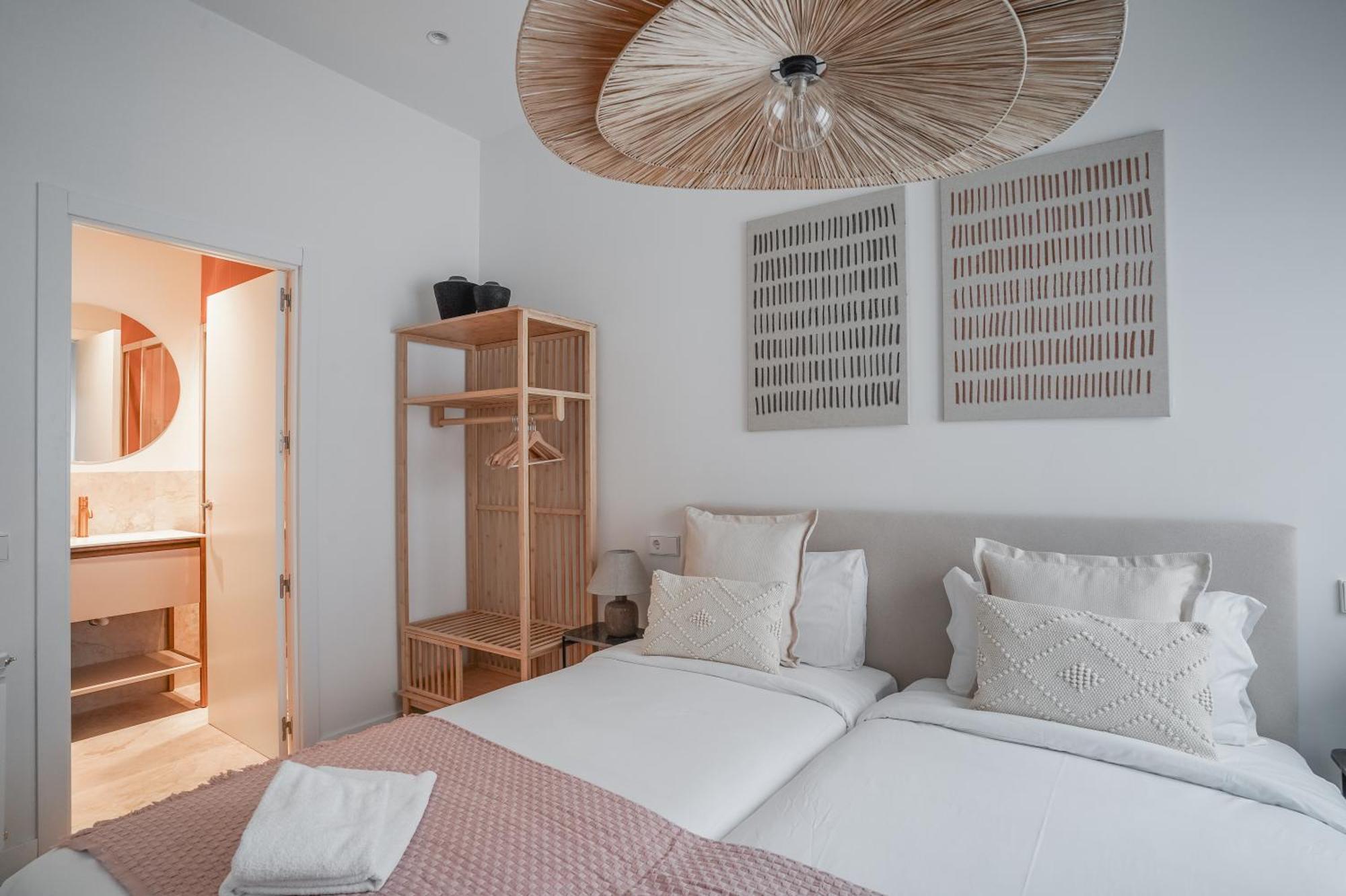 Amazing Apartment-3bedrooms 3bathrooms-lavapies Apartamento
