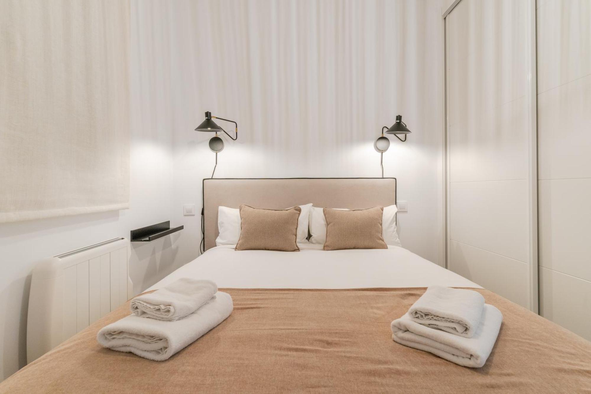 Spacious Modern-2bedrooms 2bathrooms-chamberi