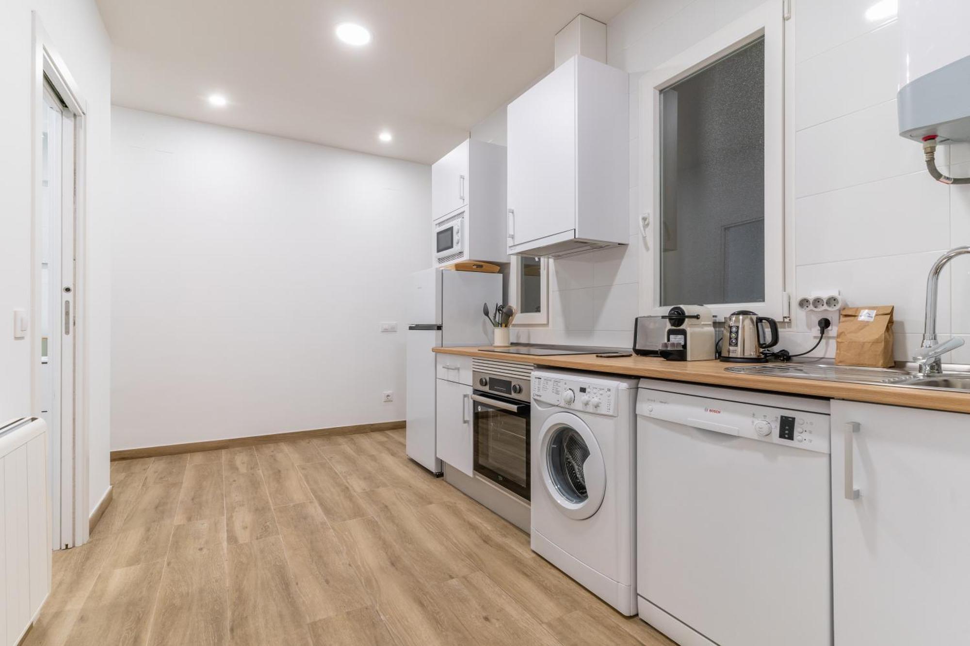 Spacious Modern-2bedrooms 2bathrooms-chamberi