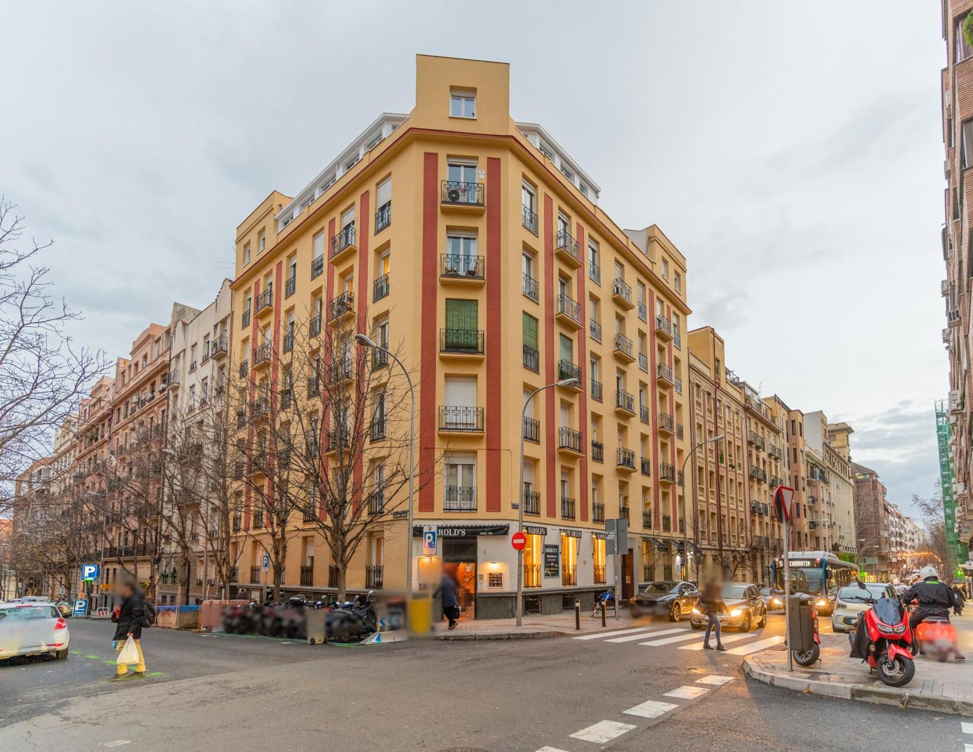 Spacious Modern-2bedrooms 2bathrooms-chamberi Madrid