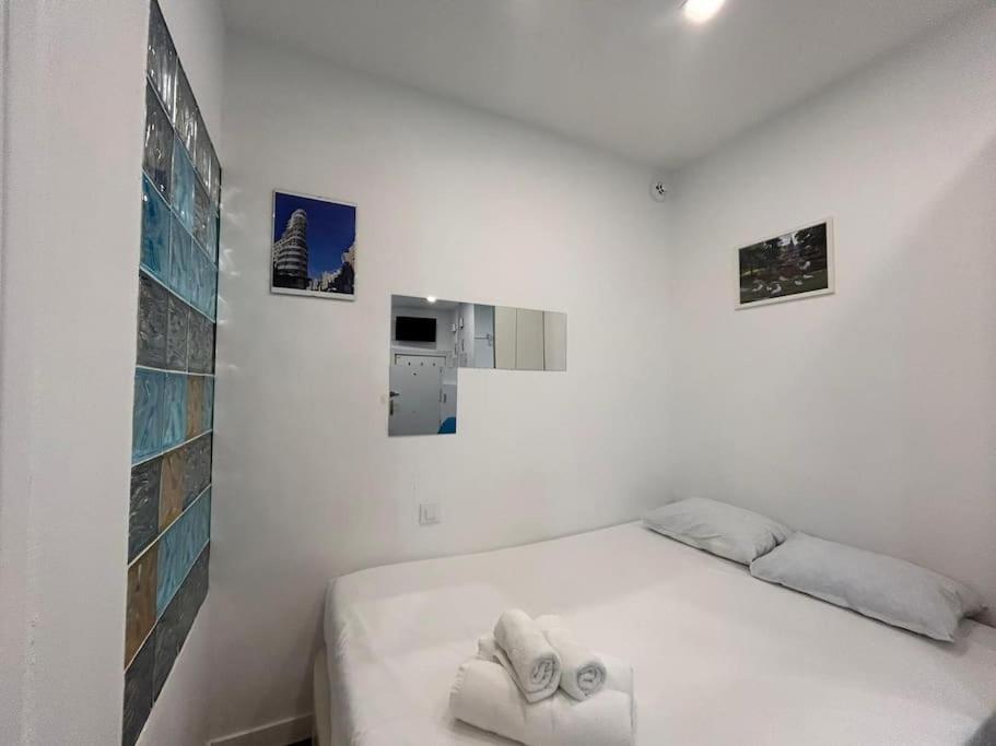 Centrally Located Flat In M80.8 * Madrid