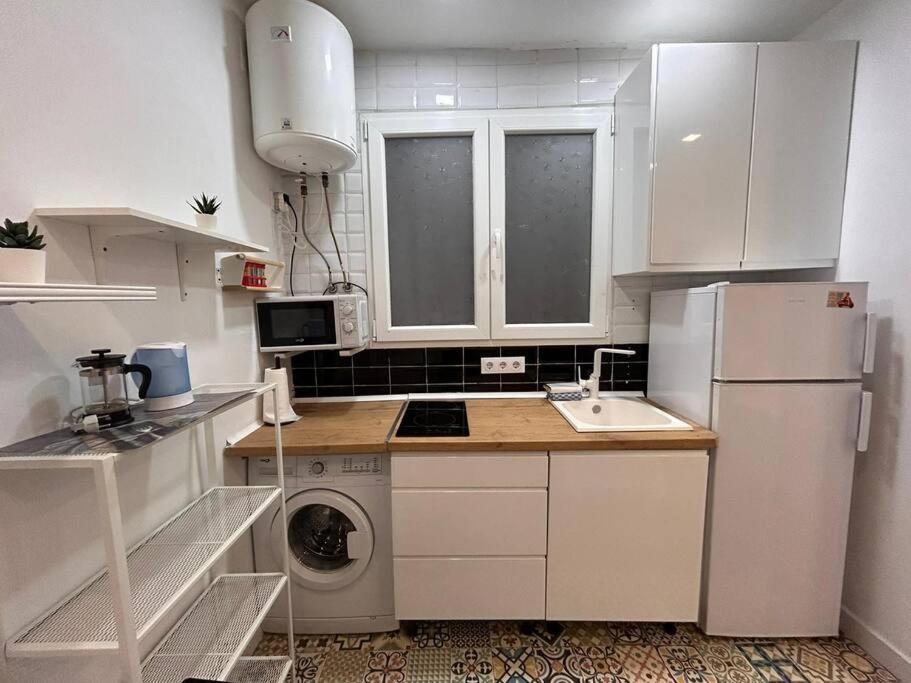 Centrally Located Flat In M80.8 Madrid