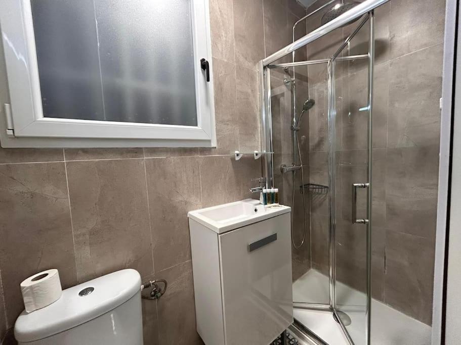 Apartment Centrally Located Flat In M80.8 *