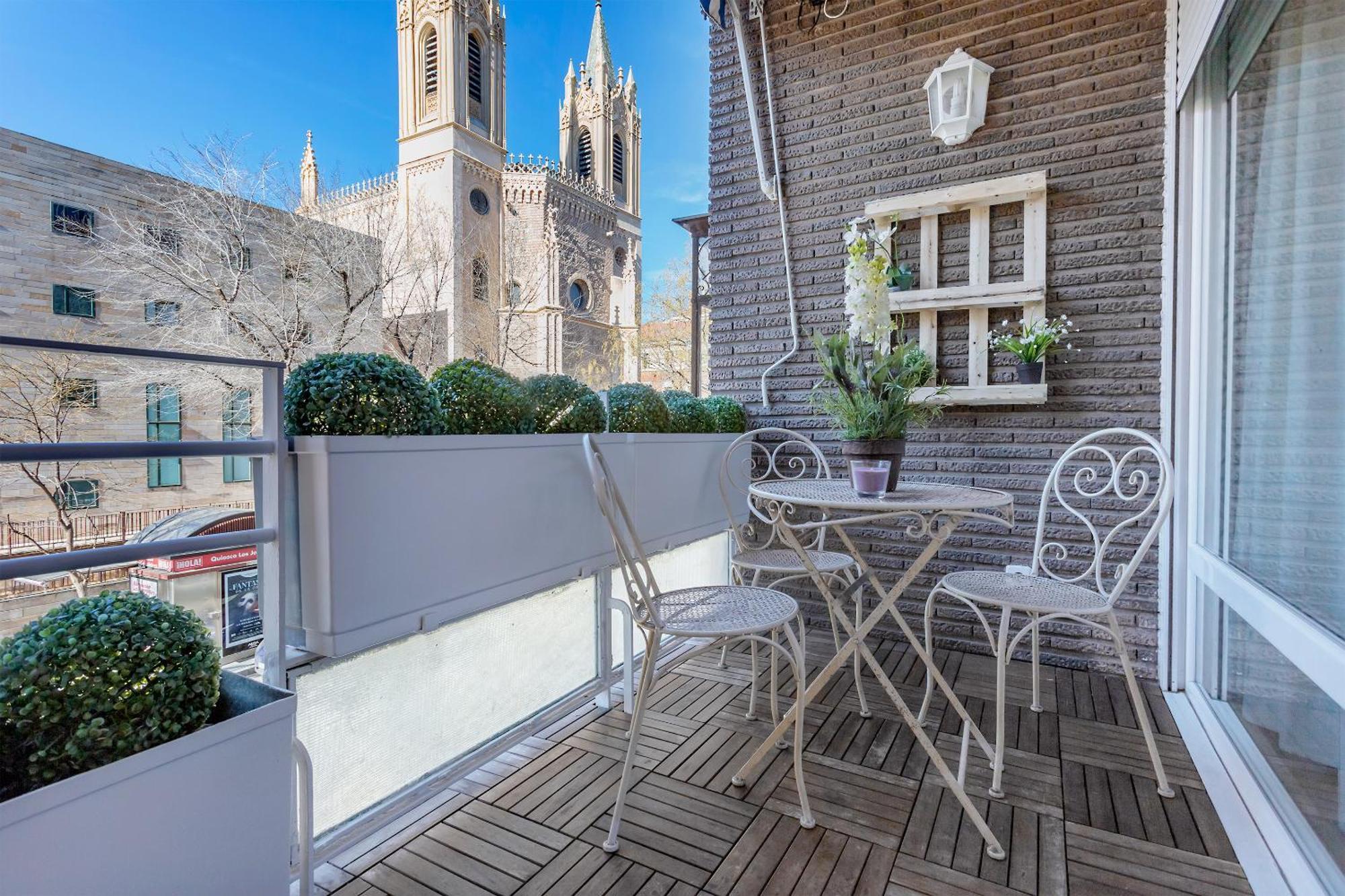Genteel Retiro Apartment