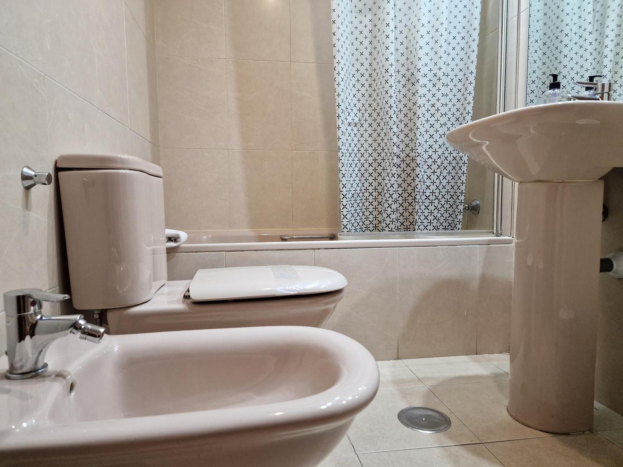 Apartamento Samaniego, Piscina Y Garaje Junto Civitas Metropolitano Y Aeropuerto