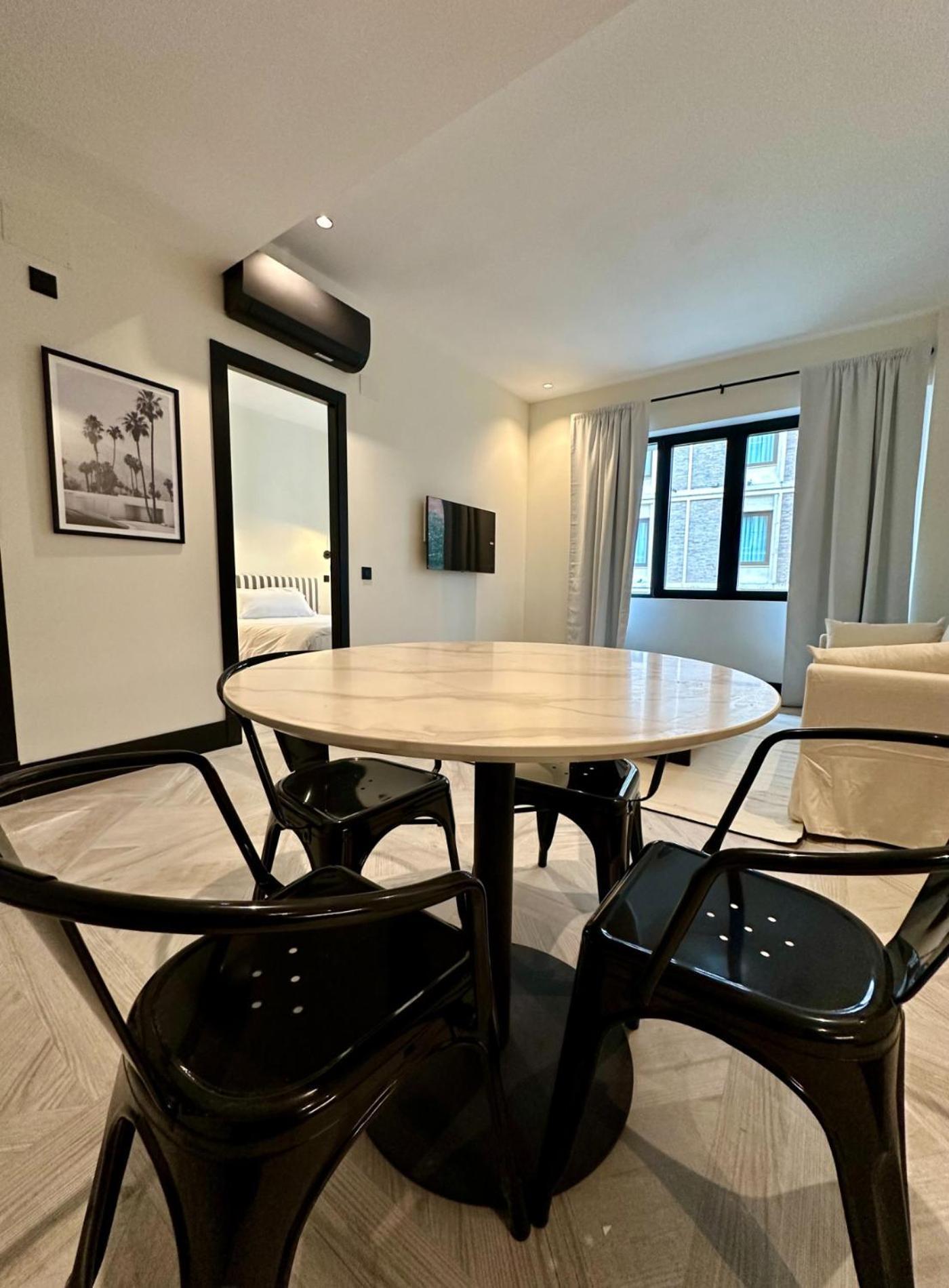 Apartamento Fancy 4px En La Plaza Del Carmen-gran Via E2 Madrid