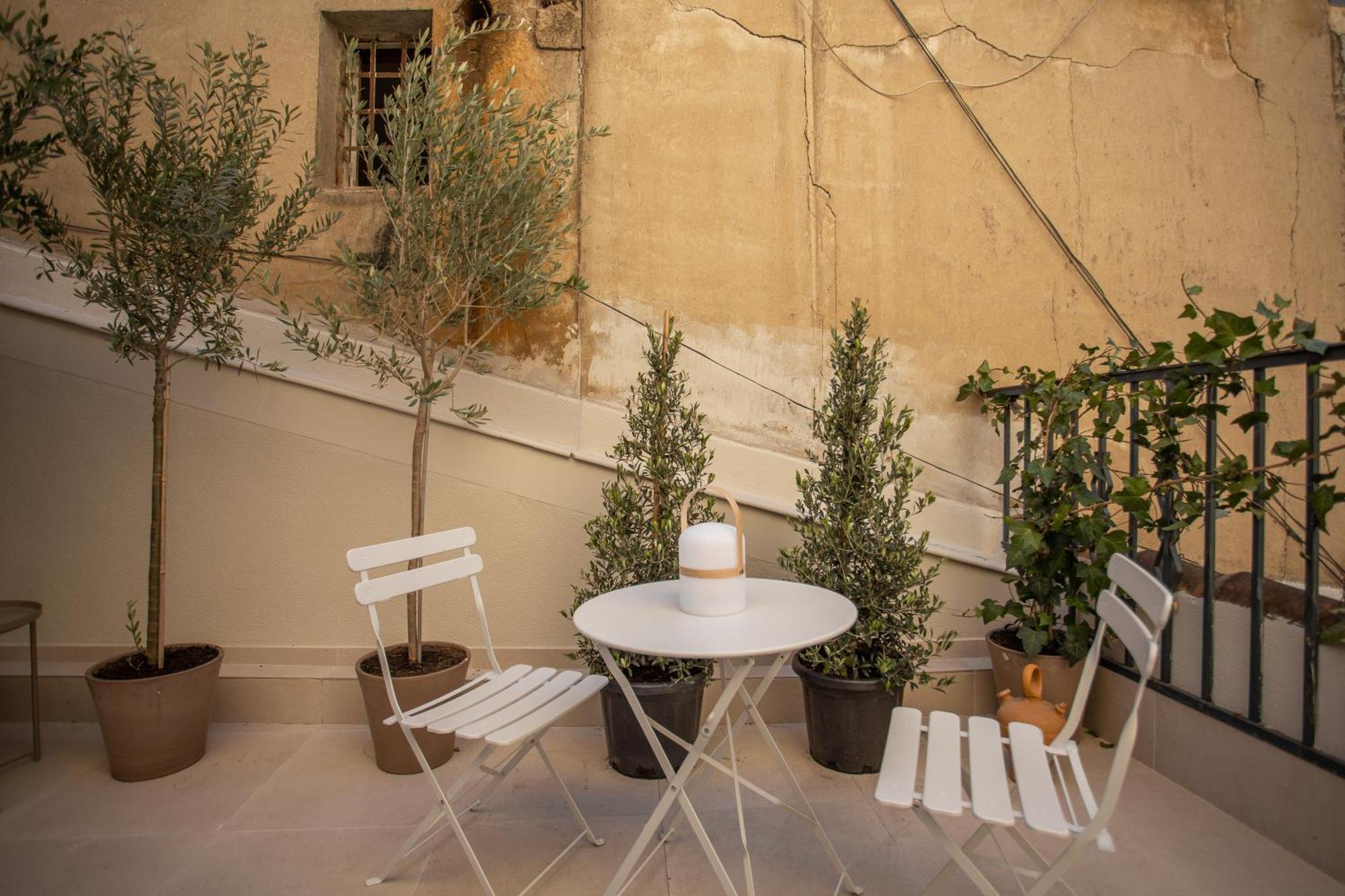 Behap Plaza Del Carmen Apartahotel Madrid