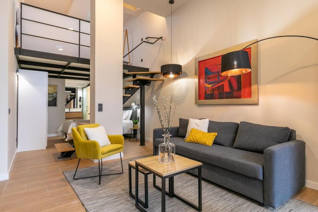 Precioso Duplex En Zona Vista Alegre En Apartamento *