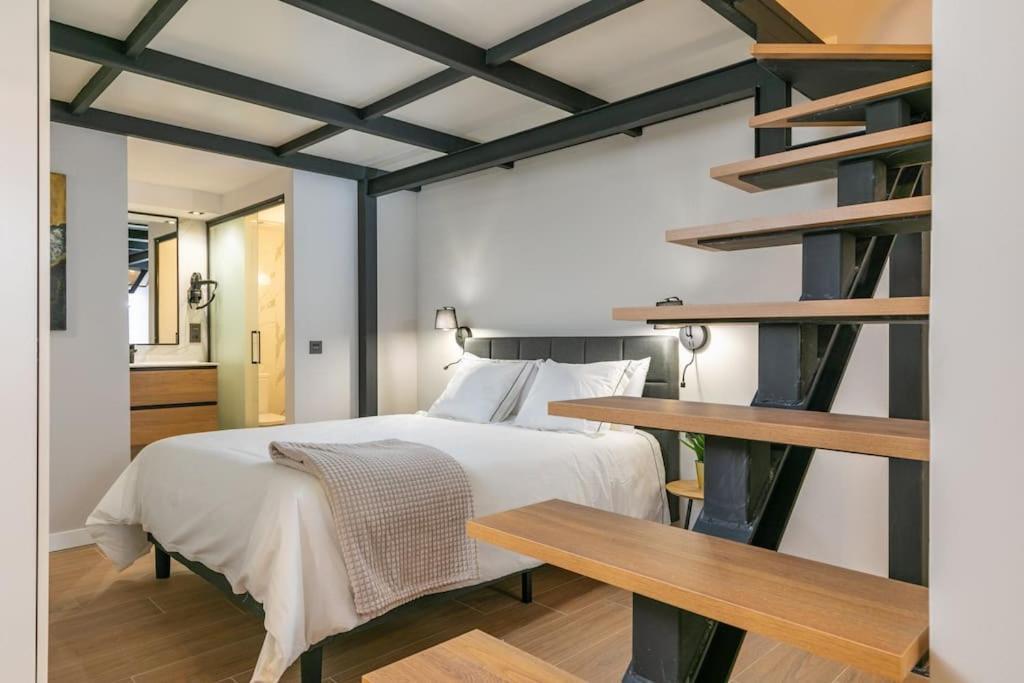 Apartamento Precioso Duplex En Zona Vista Alegre En Madrid