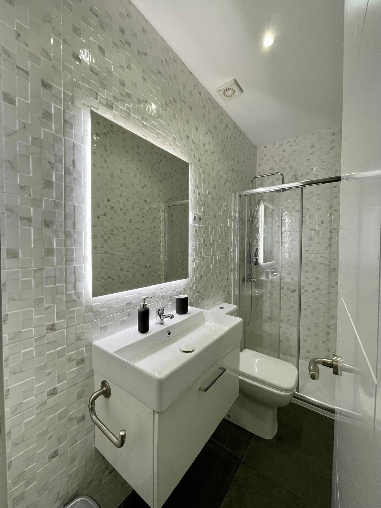 Adorable Apartamento En Chamberi Madrid
