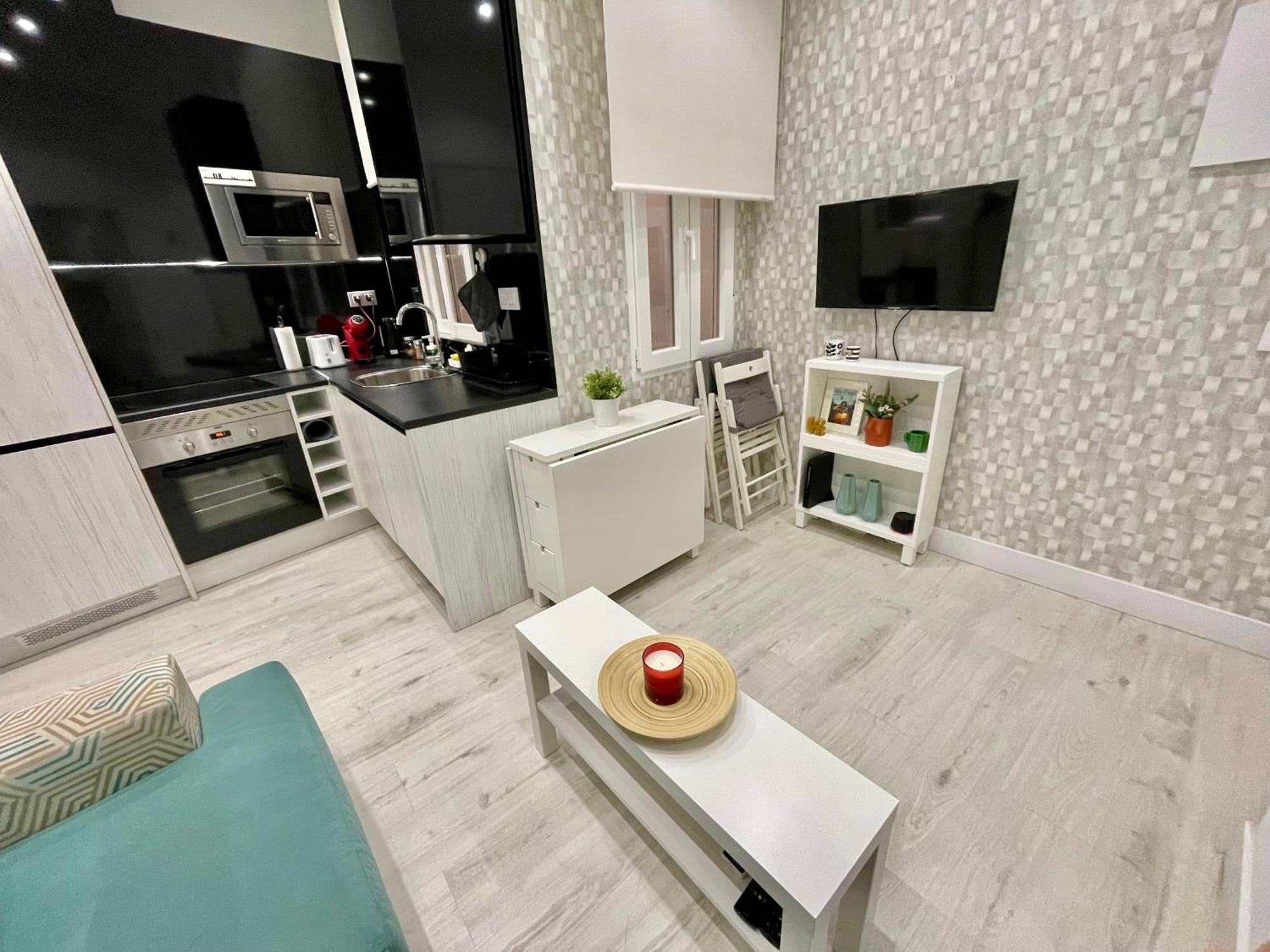 Apartment Adorable Apartamento En Chamberi Madrid