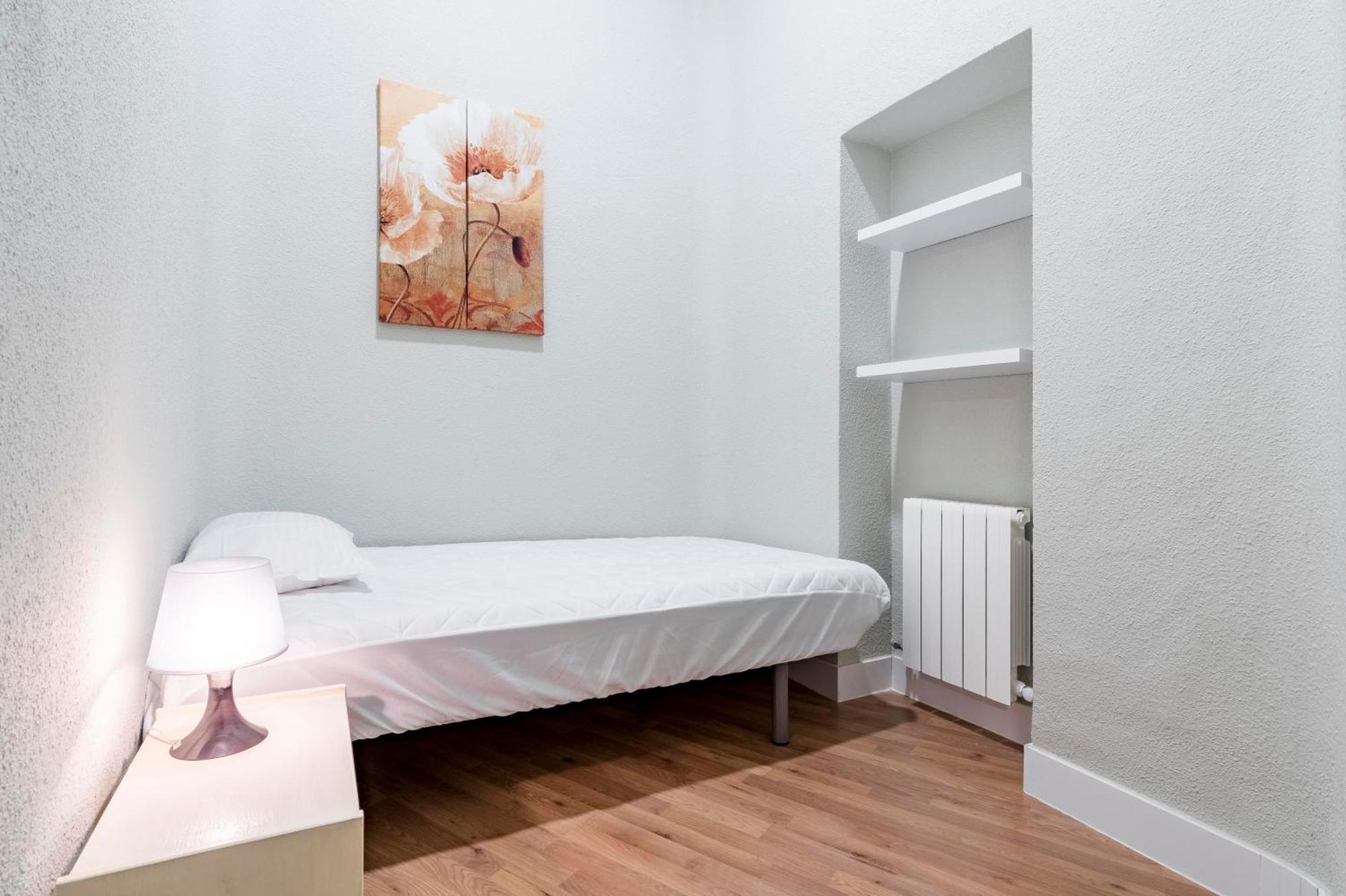 Apartment Cozy Flat In La Latina *