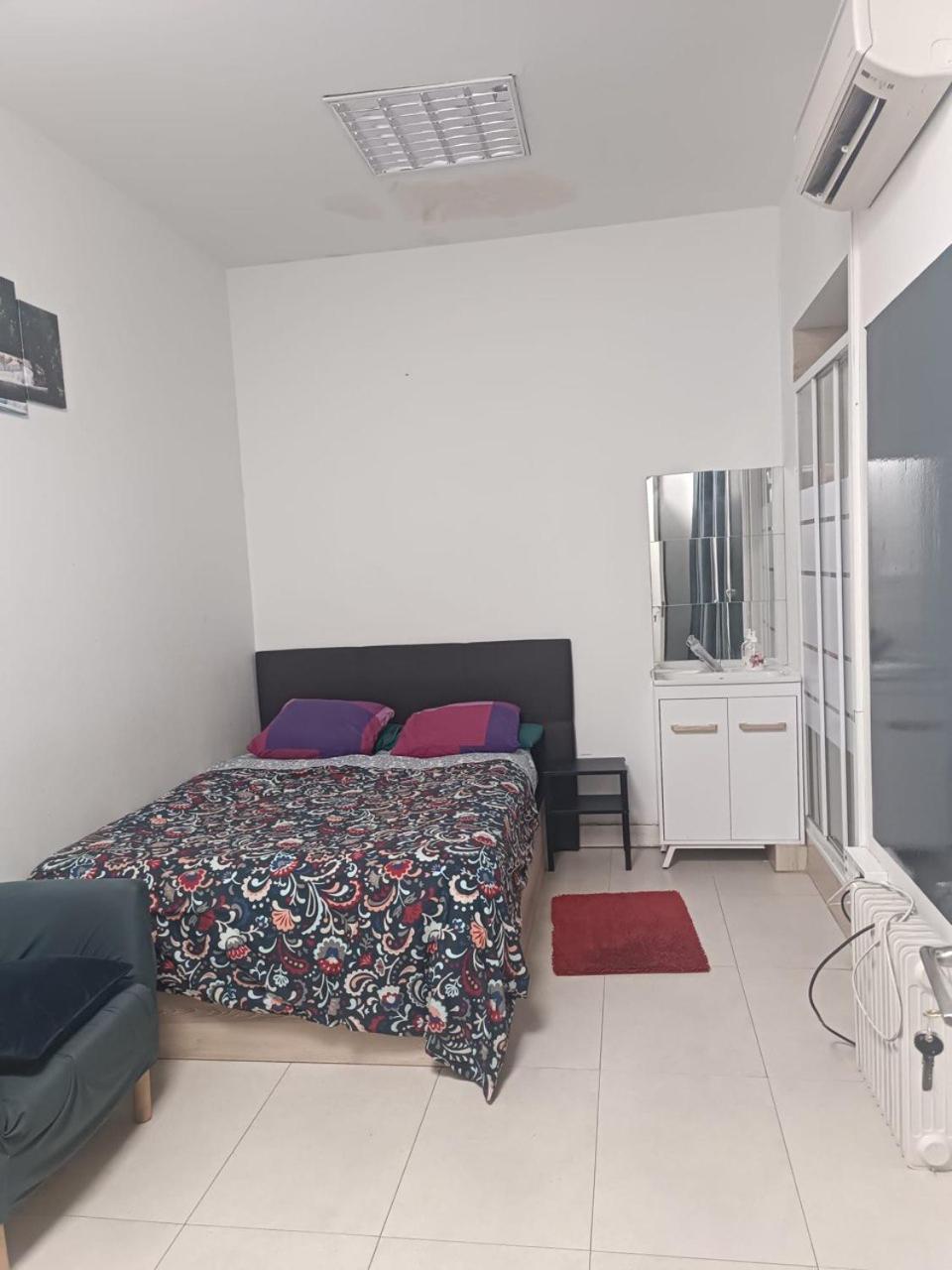 Parsa Residencial House Guest house *