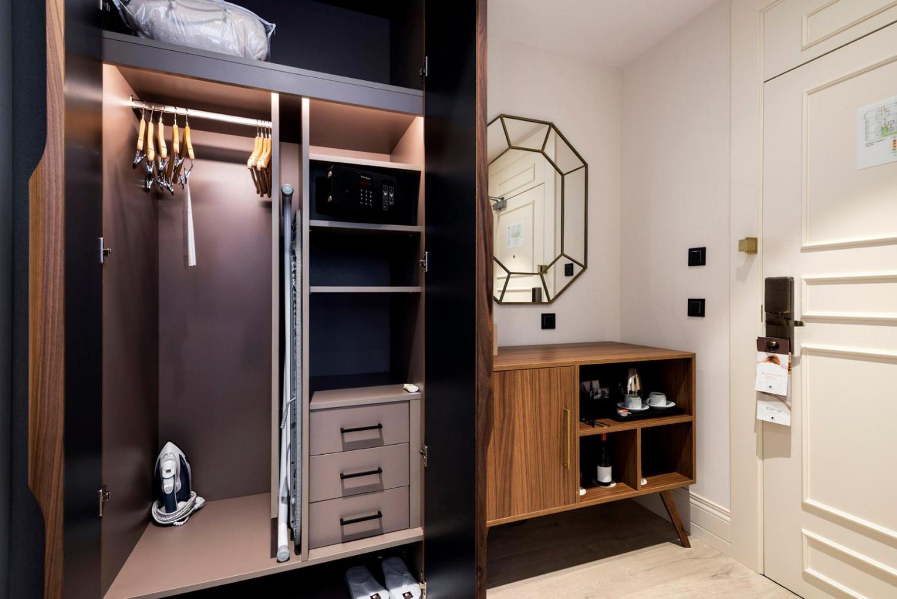 Doubletree By Hilton Madrid-prado Hotel Madrid