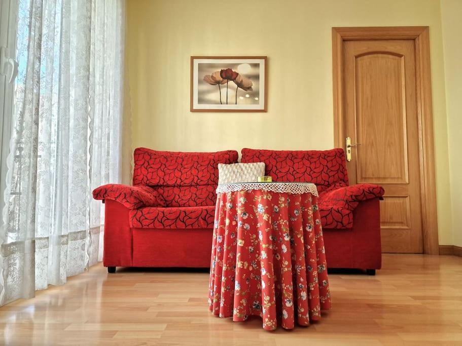 Reina Cristina, 3 Individuales En Atocha-retiro Apartamento Madrid