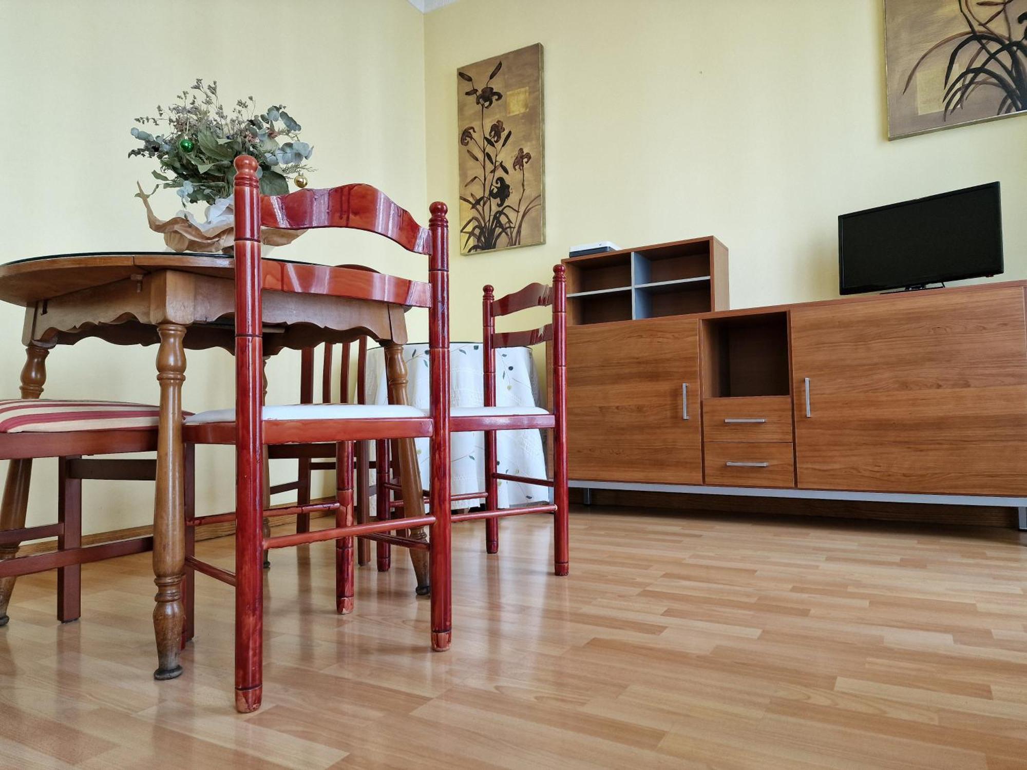 Apartamento Reina Cristina, 3 Individuales En Atocha-retiro *