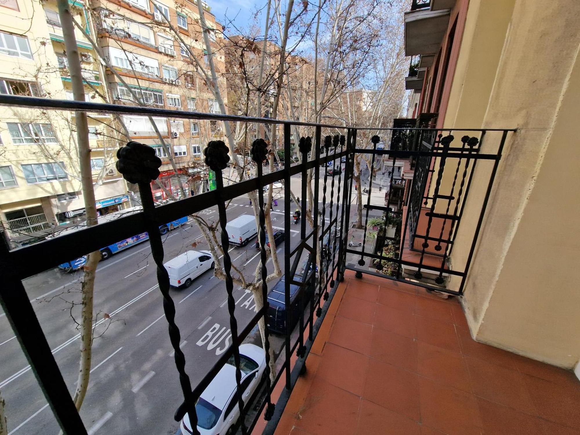 Reina Cristina, 3 Individuales En Atocha-retiro * Madrid