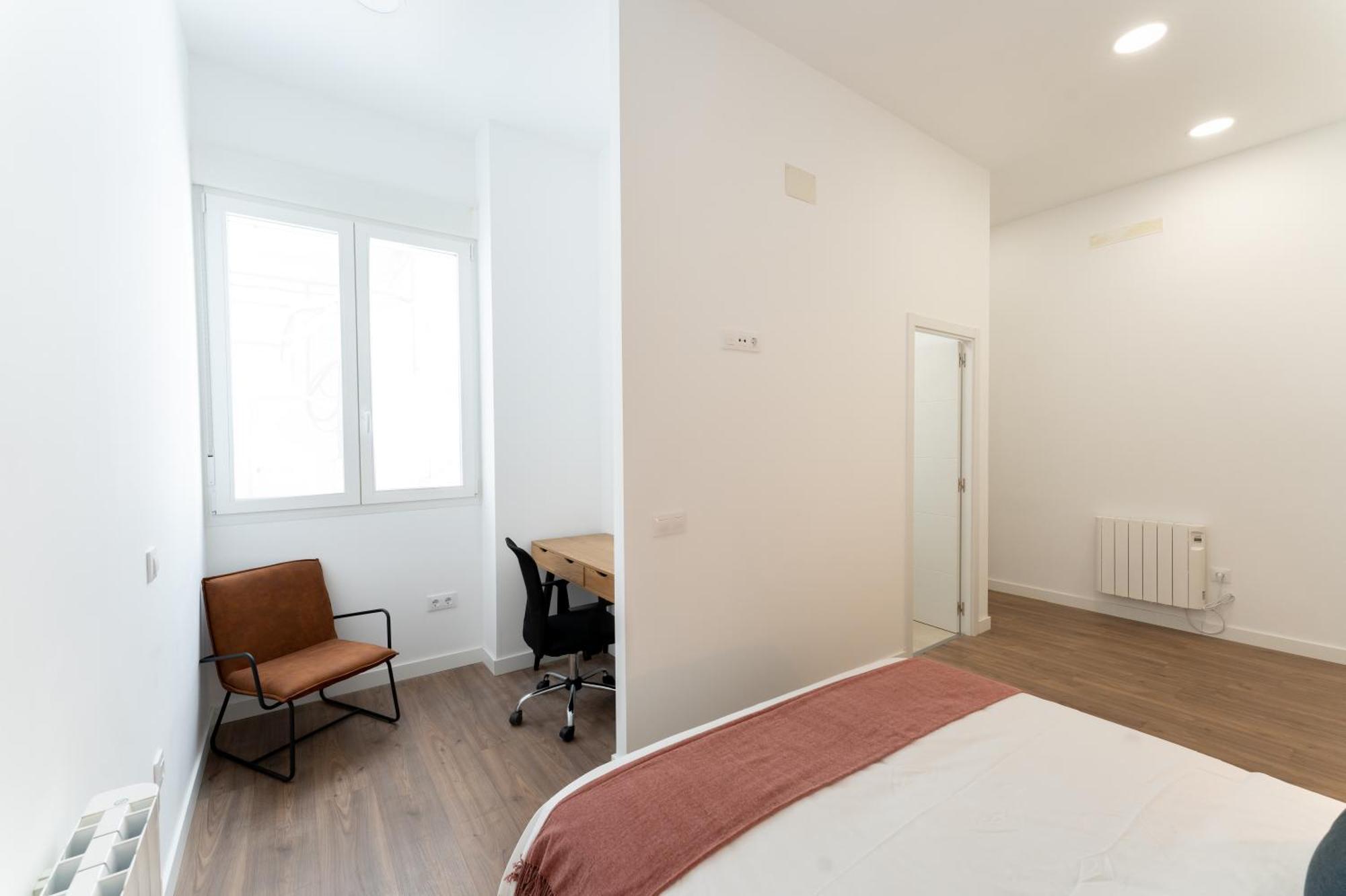 Luxe North Apartment Madrid