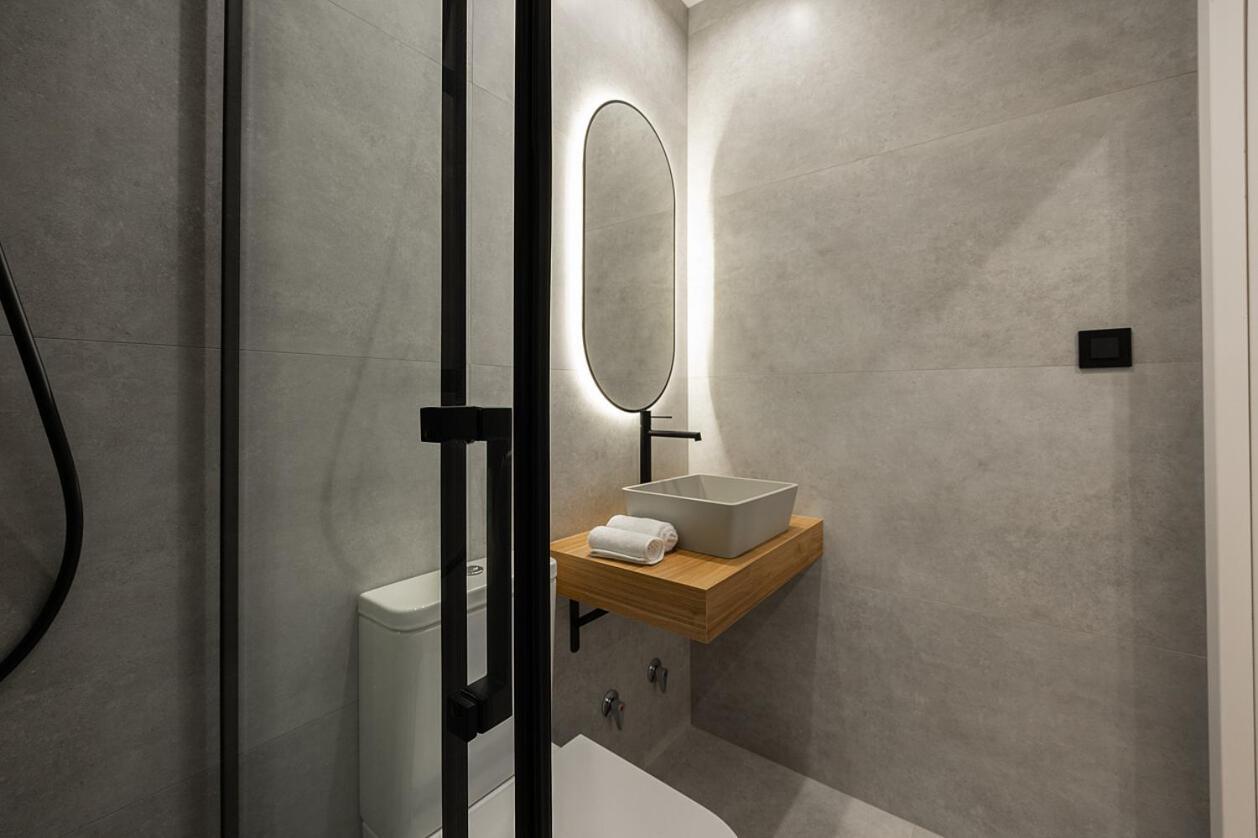Gran Via Xv Calle De Conchas 4br 4bh * Madrid