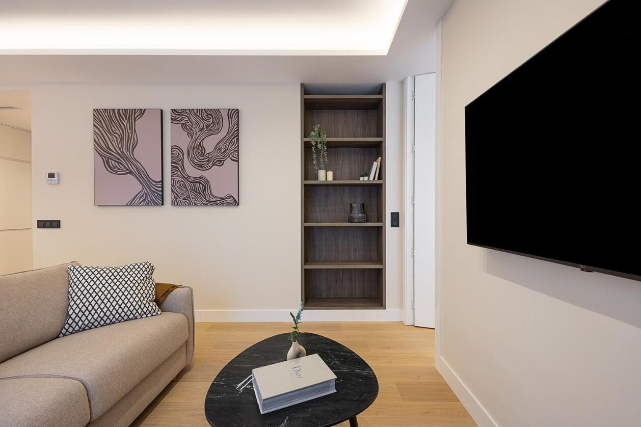 Gran Via Xv Calle De Conchas 4br 4bh Apartment *