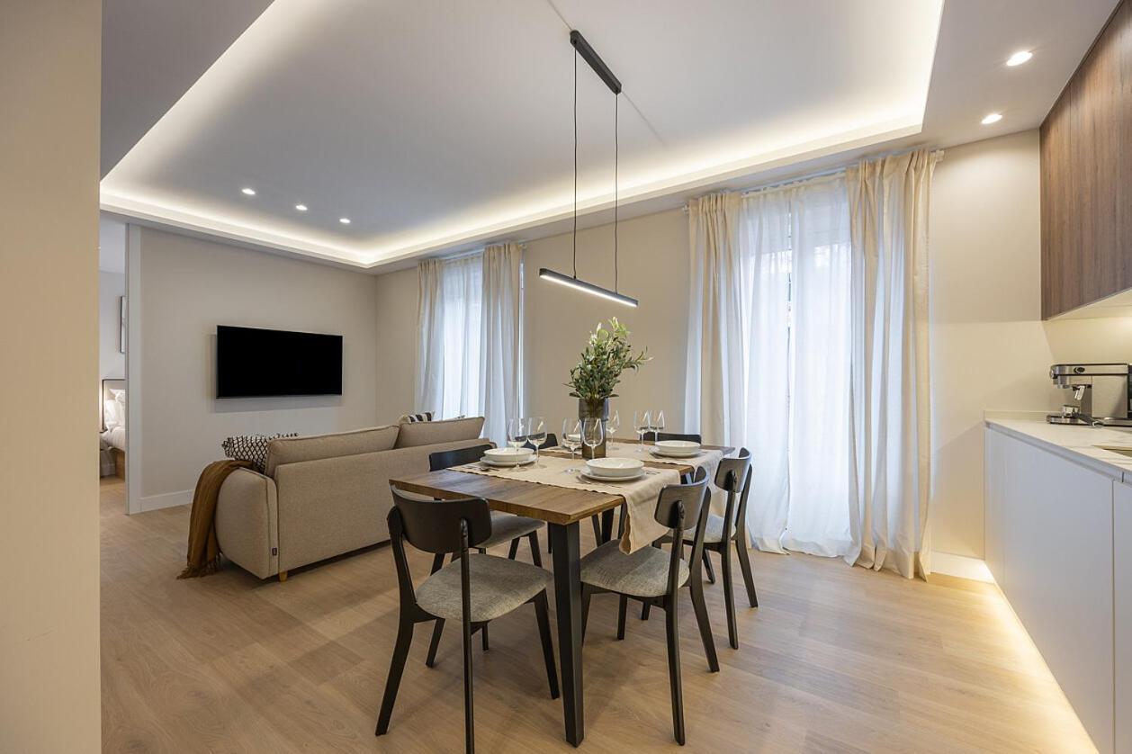 Apartment Gran Via Xv Calle De Conchas 4br 4bh *