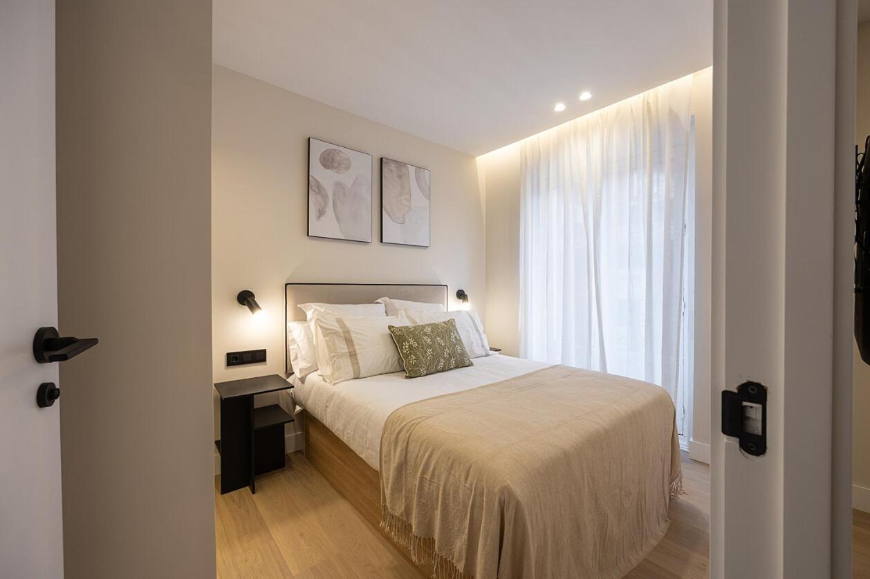 Gran Via Xv Calle De Conchas 4br 4bh Apartment