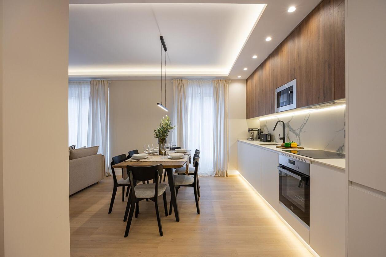 Apartment Gran Via Xv Calle De Conchas 4br 4bh Madrid