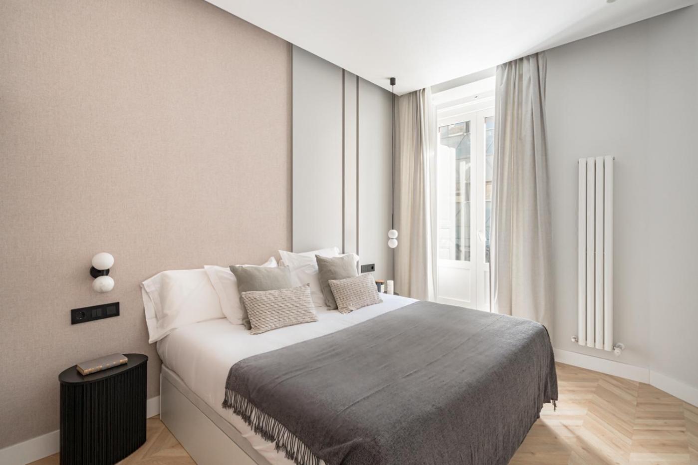 Apartamento Centro Xx Calle Montera 5br 6bh