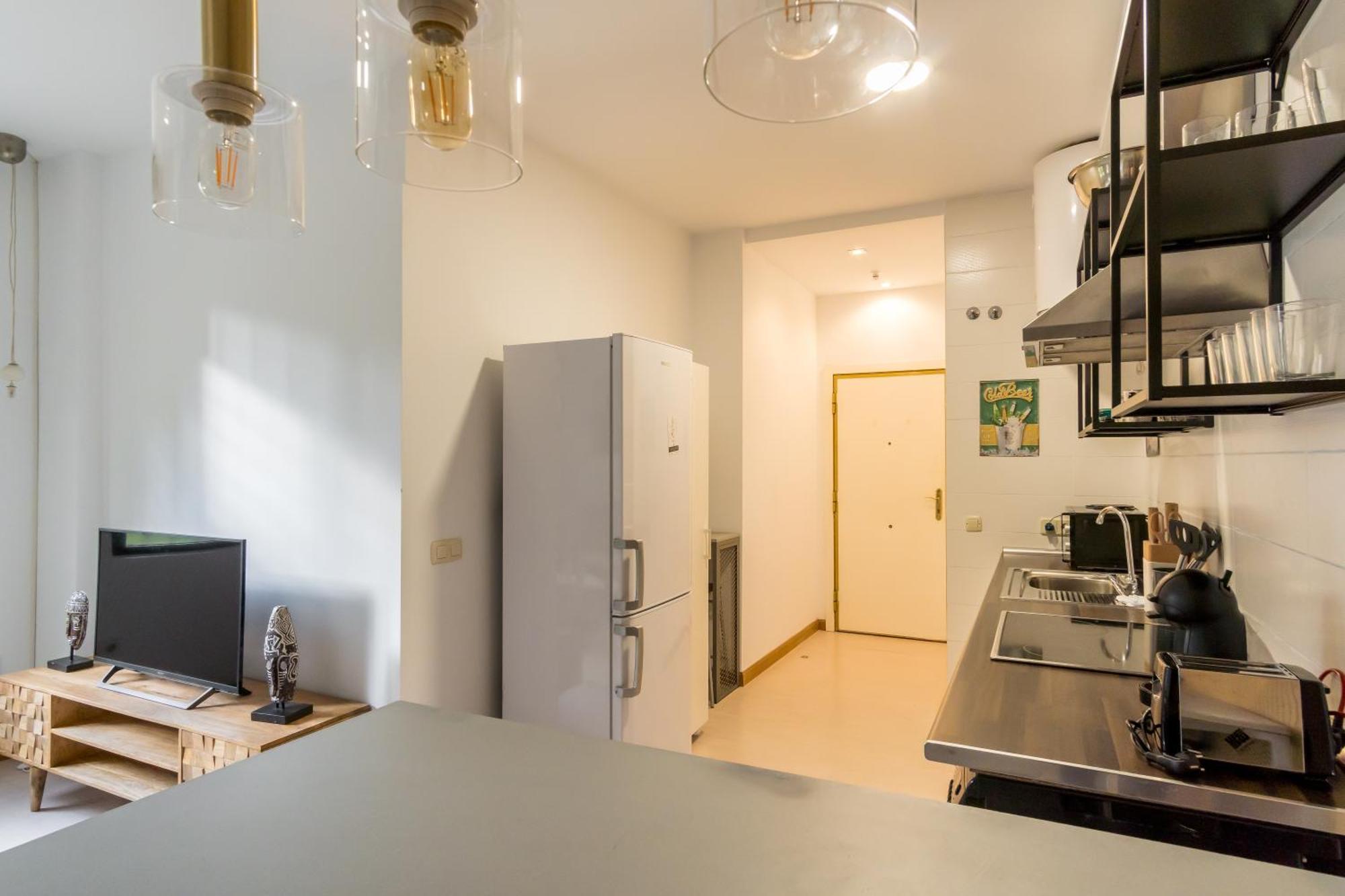 Cozy - 1bedroom 1bath -cuatro Caminos Apartment Madrid