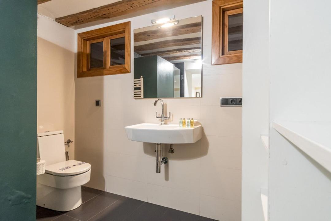 Modern- 2bd 2bth - Opera Madrid