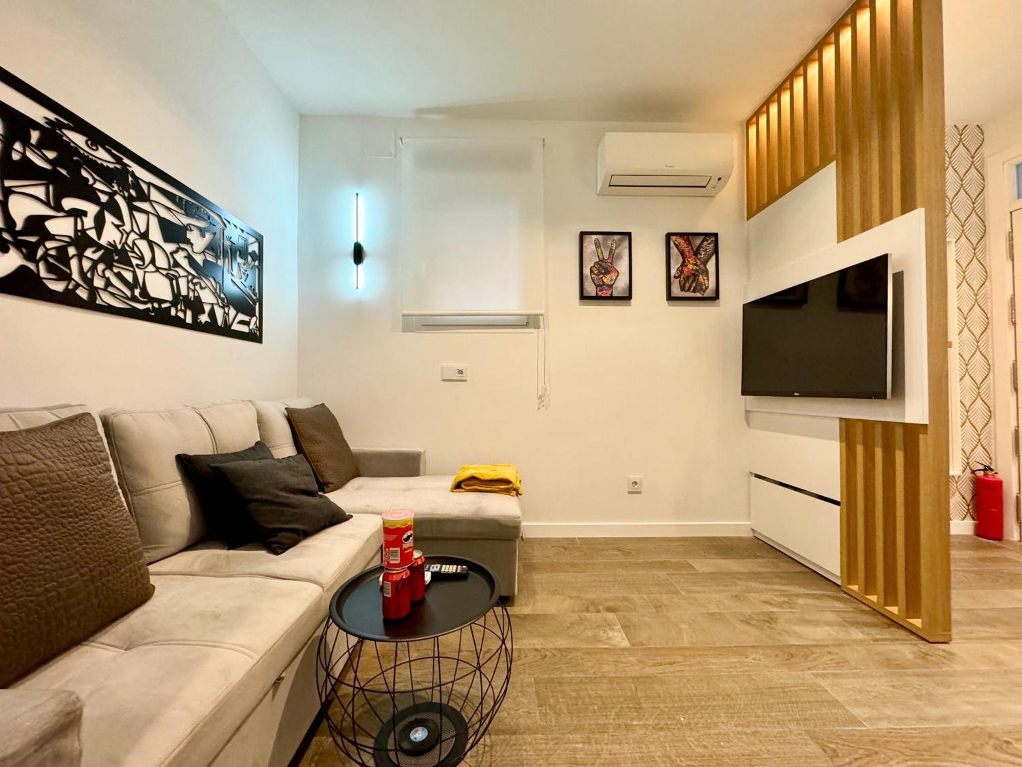 Luxury Flat Center & Parking Free Non Touristic * Madrid