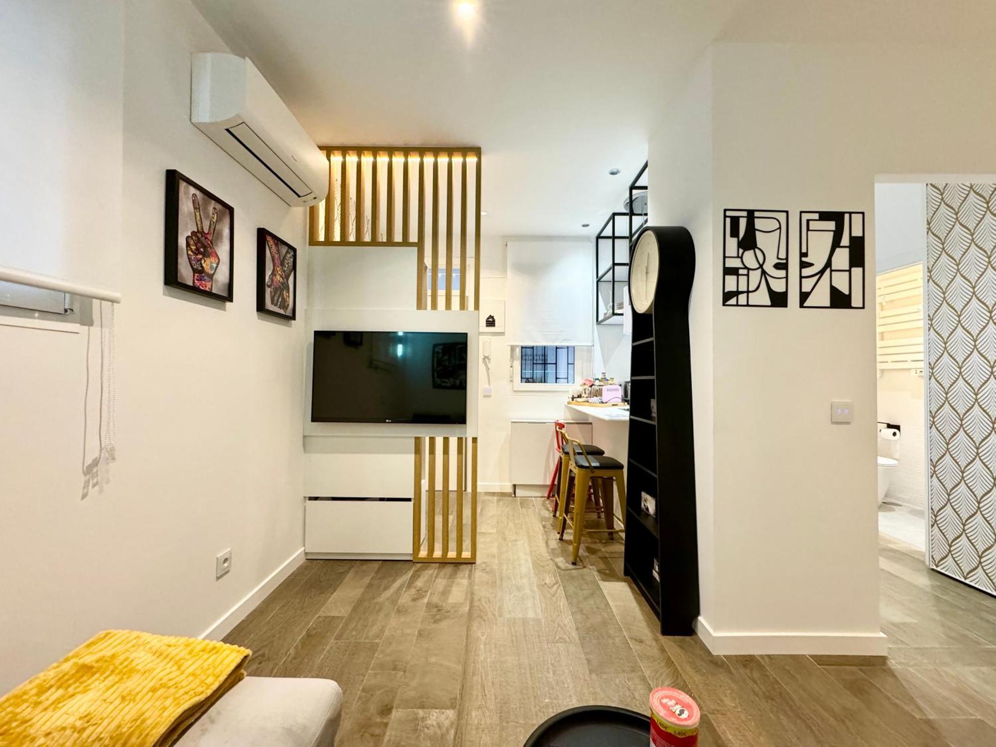 Luxury Flat Center & Parking Free Non Touristic * Madrid
