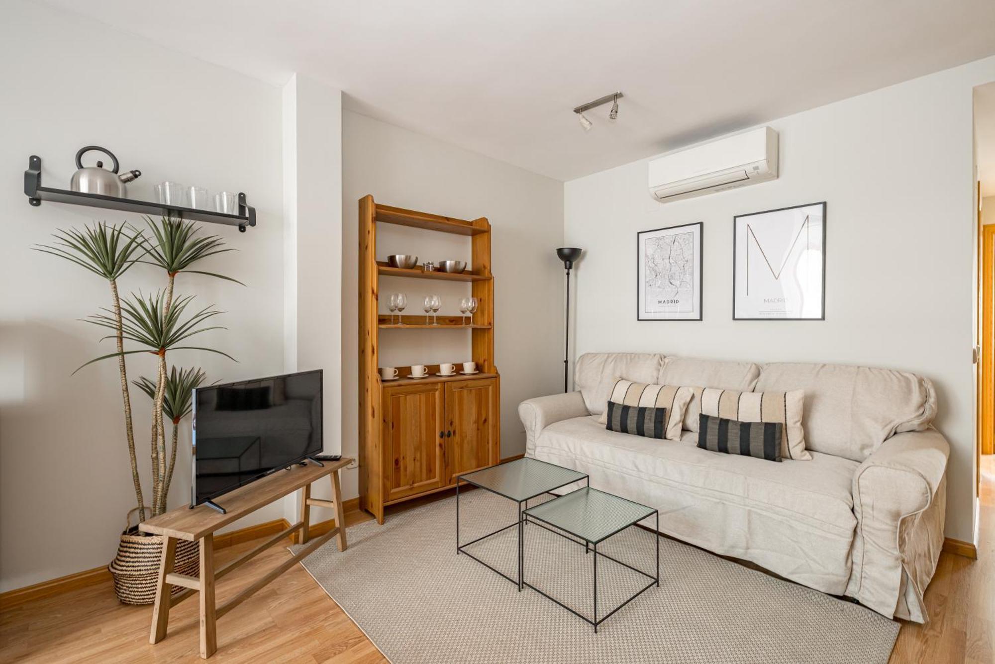 2br Av America Bernabeu Stadium Apartment