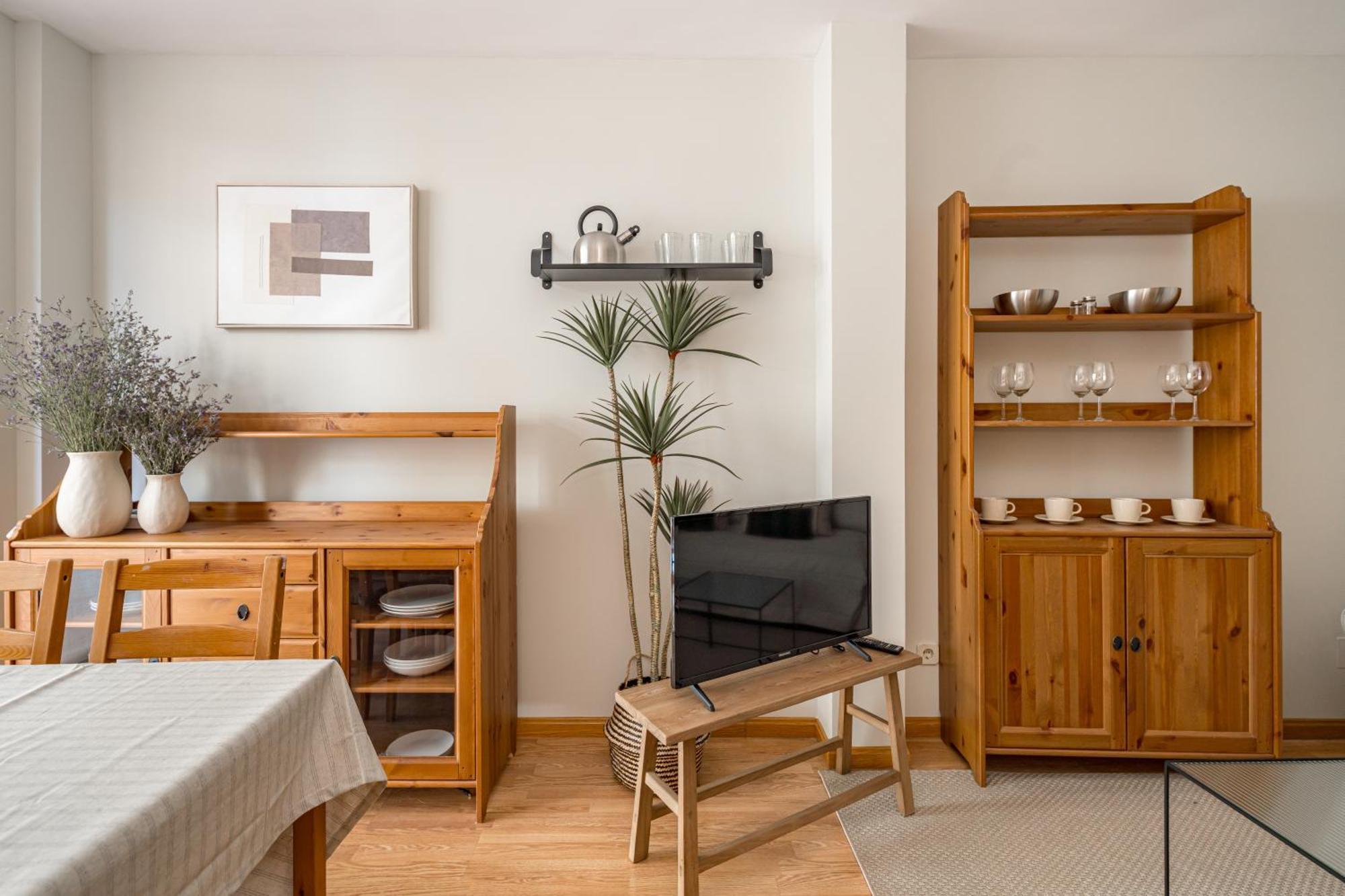 2br Av America Bernabeu Stadium Apartment Madrid