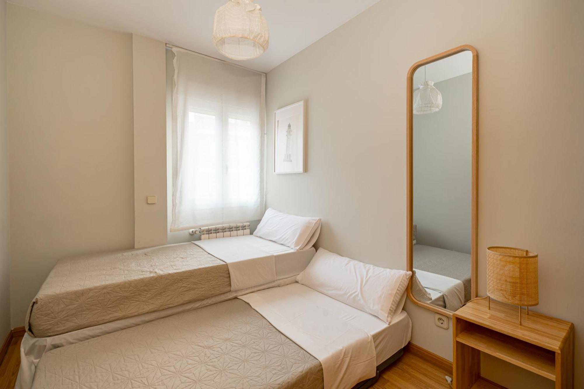 2br Av America Bernabeu Stadium * Madrid