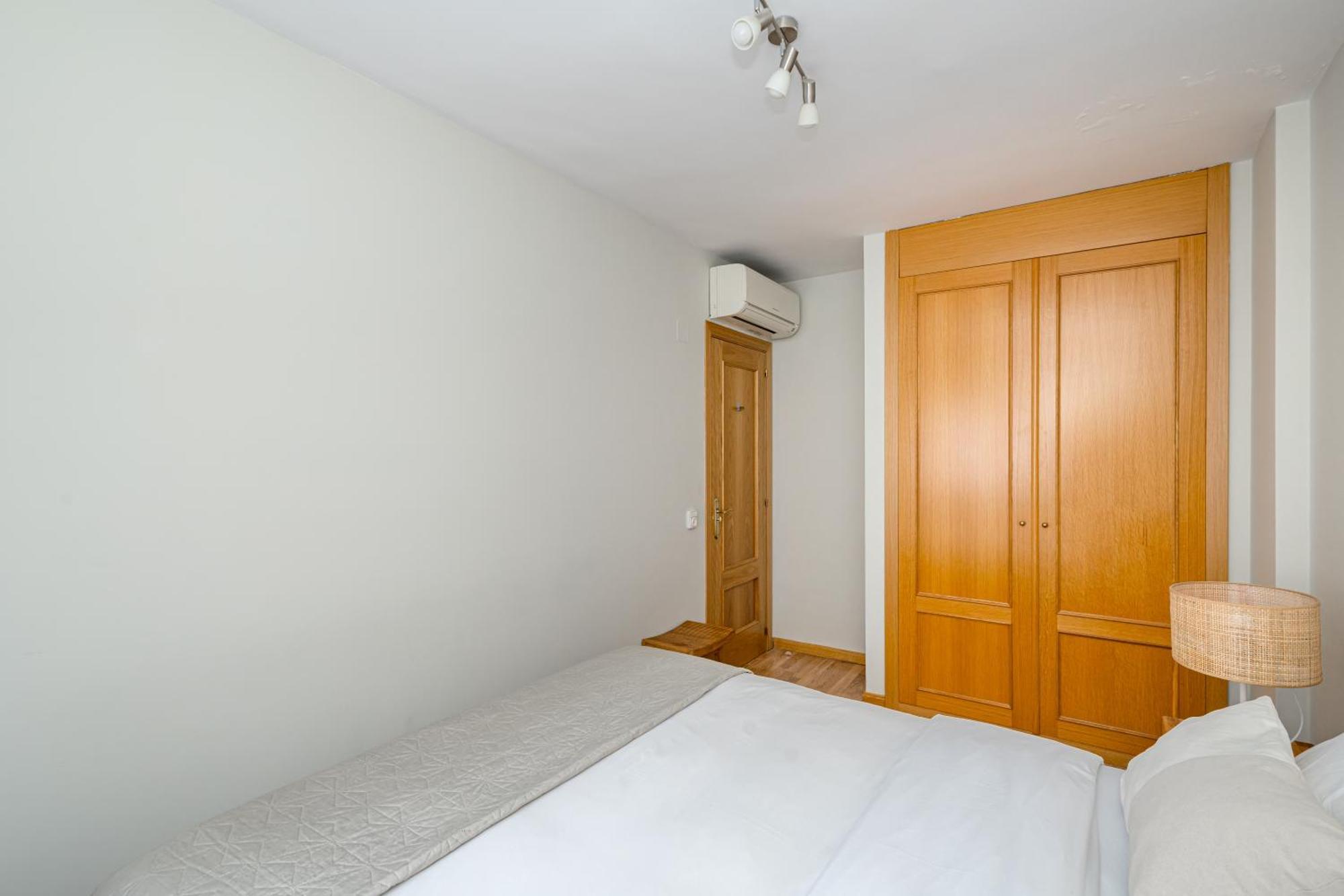 Apartment 2br Av America Bernabeu Stadium *