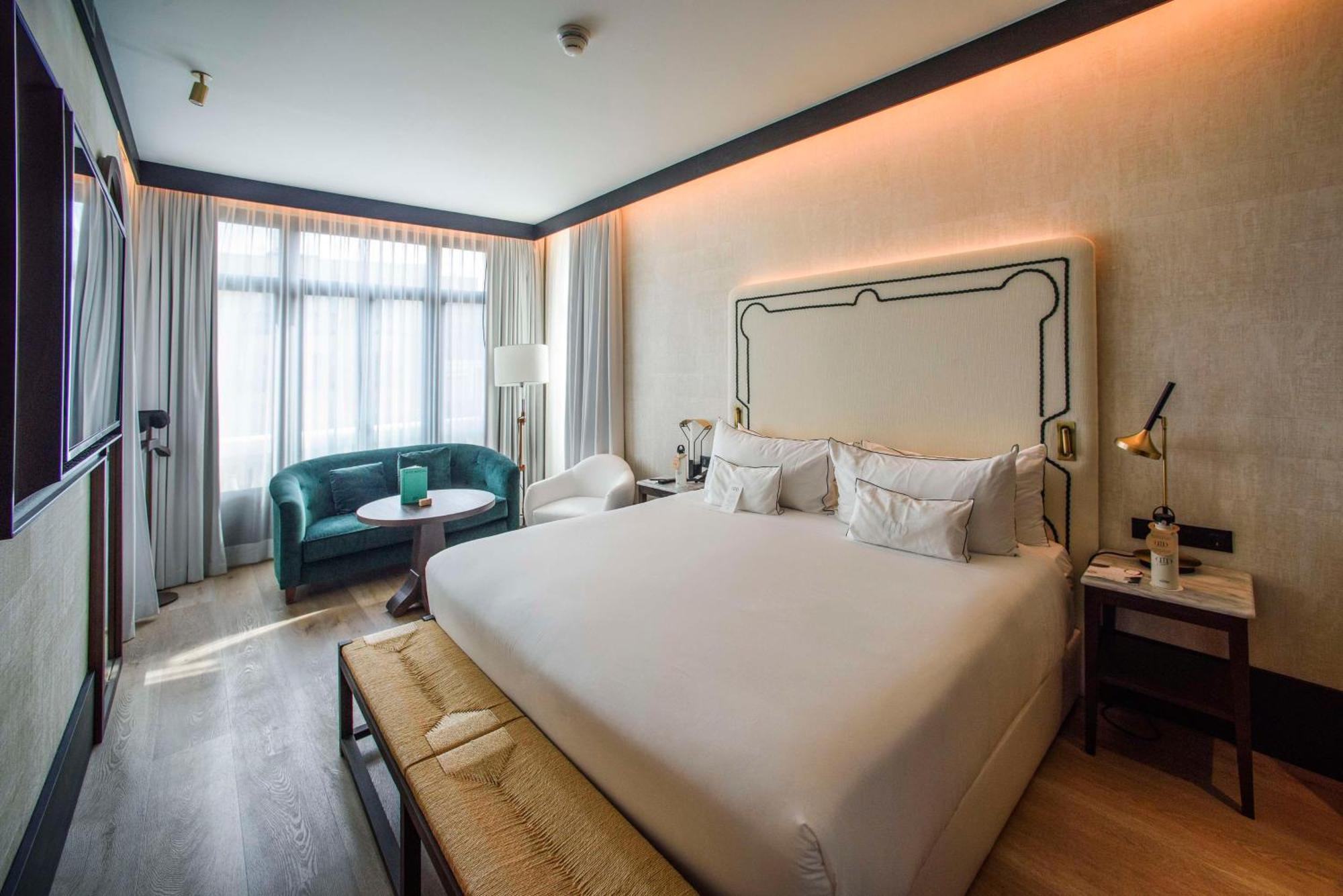 Montera Madrid, Curio Collection By Hilton 5* Madrid