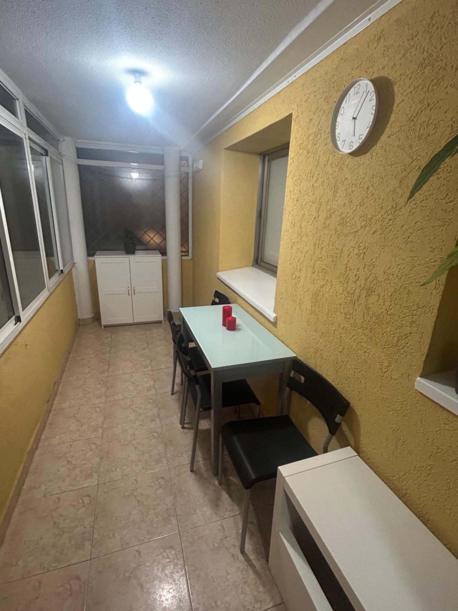 Camping Privada En Piso Compartido Madrid