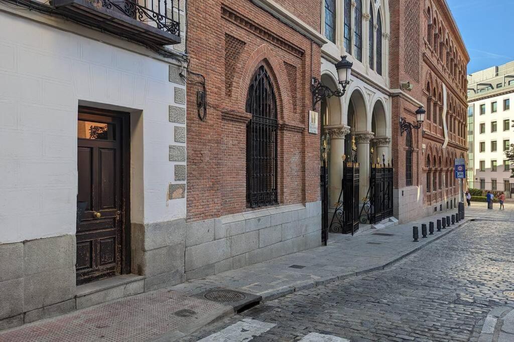 Apartamento - La Latina De 1 A 4 Alojados