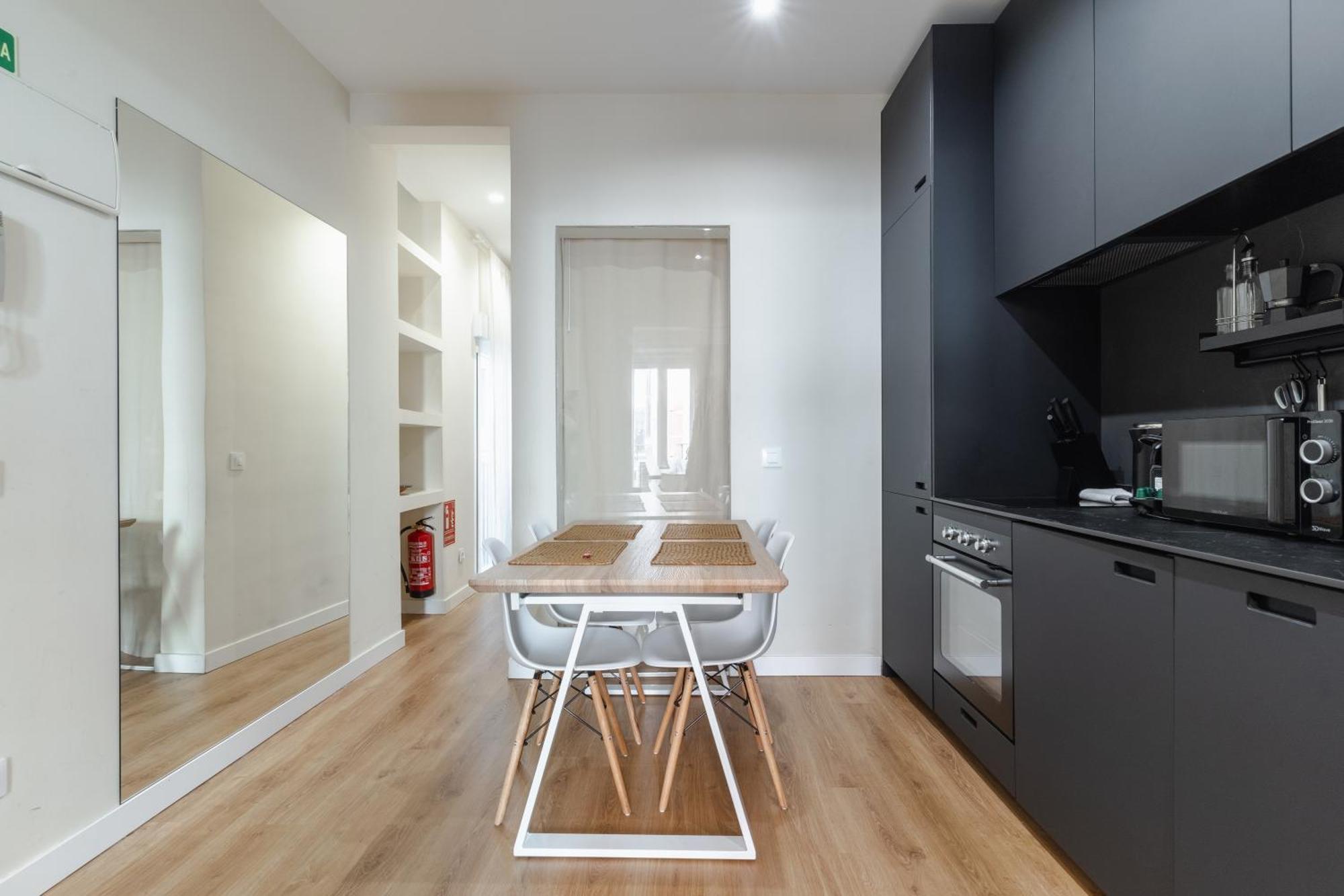 Apartamento Centric- 1bd 1bth Furnished - Chueca