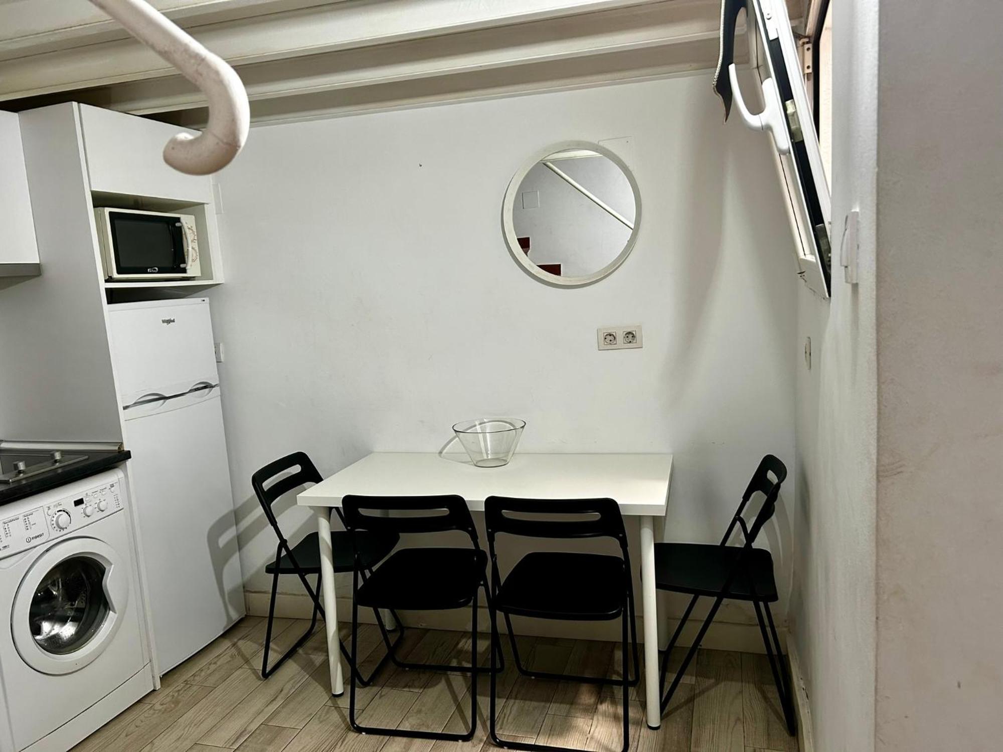 9.apto Zona Dinamica De Estudiantes, Malasana Apartamento
