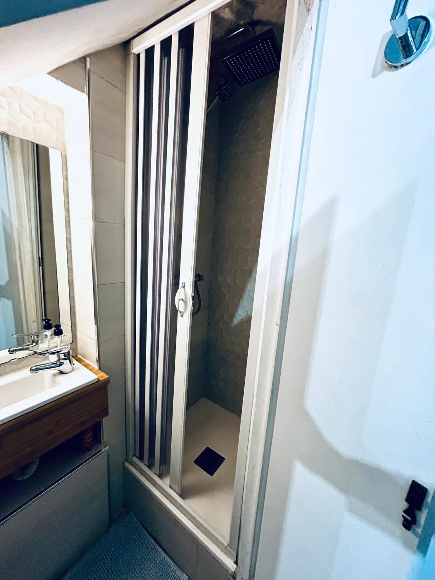 Apartamento 9.apto Zona Dinamica De Estudiantes, Malasana Madrid
