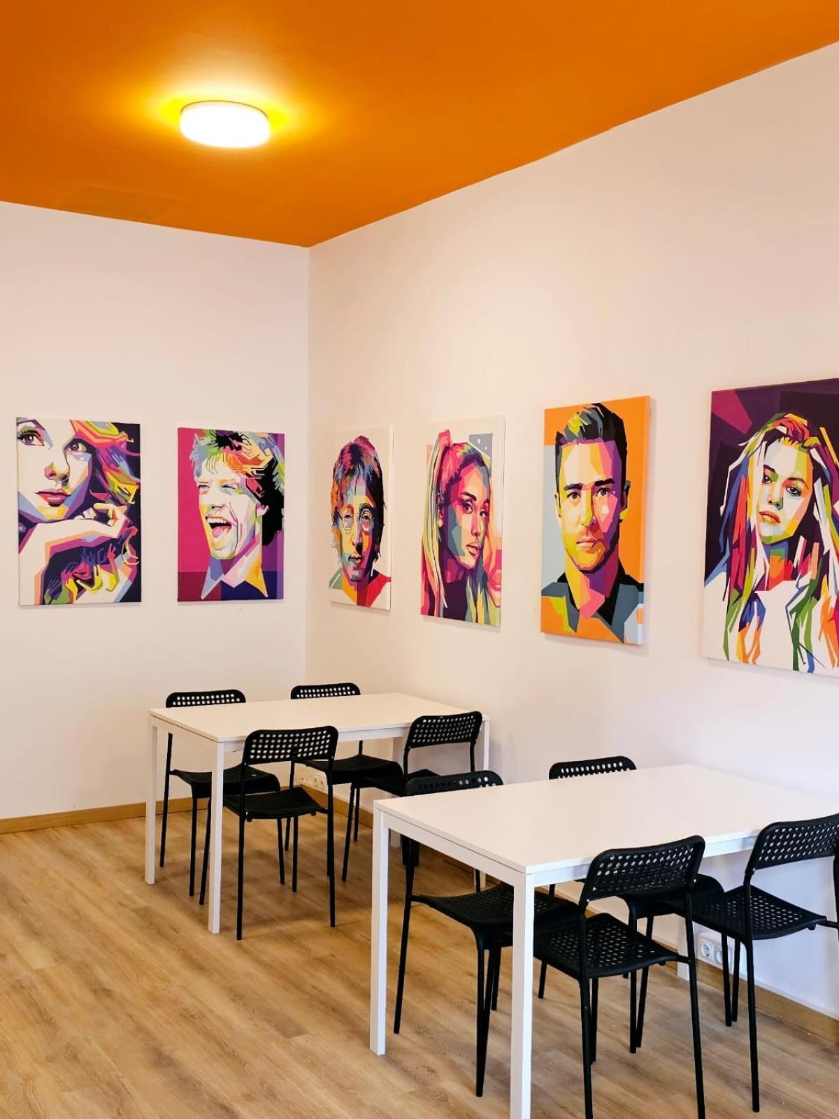 Hostel Arc House Pop Art *